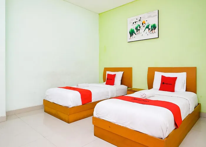 Reddoorz @ Mahendradatta Pensión 3*